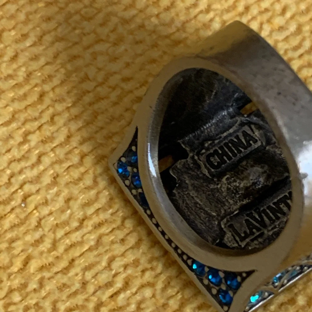 LaVintage Blue Ring - Picture 3 of 3